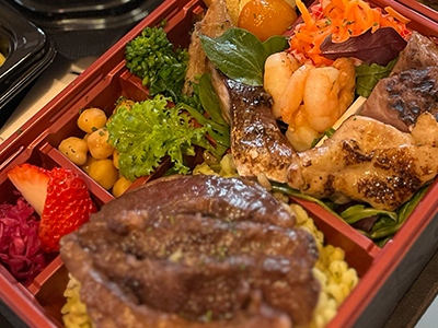 会議弁当 ②焼肉入りお肉 3種